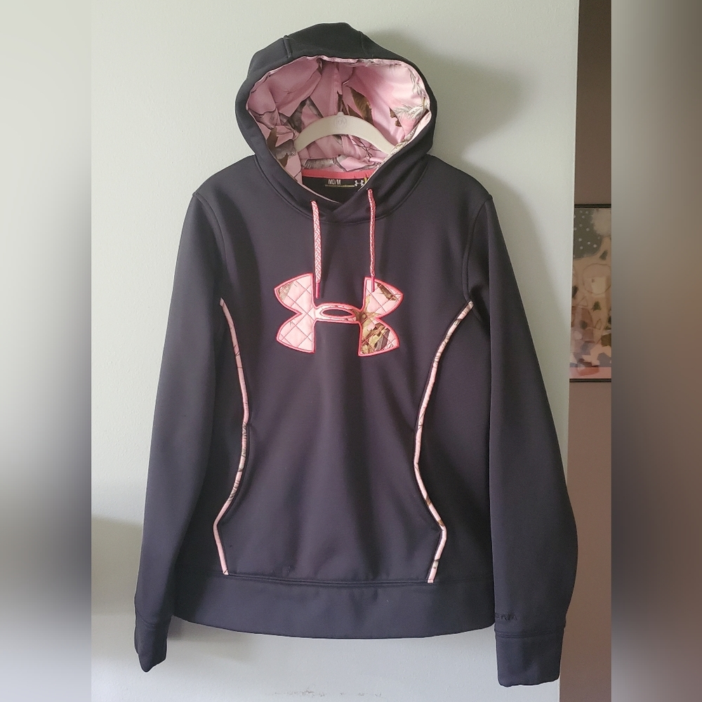 Under Armour STORM Womens M Black Pink QUILTED Logo Camo Semi Fitted Hoodie